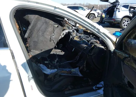 2017 Volvo S90 T6 Inscription из США, поврежденный, VIN YV1A22ML1H1014150